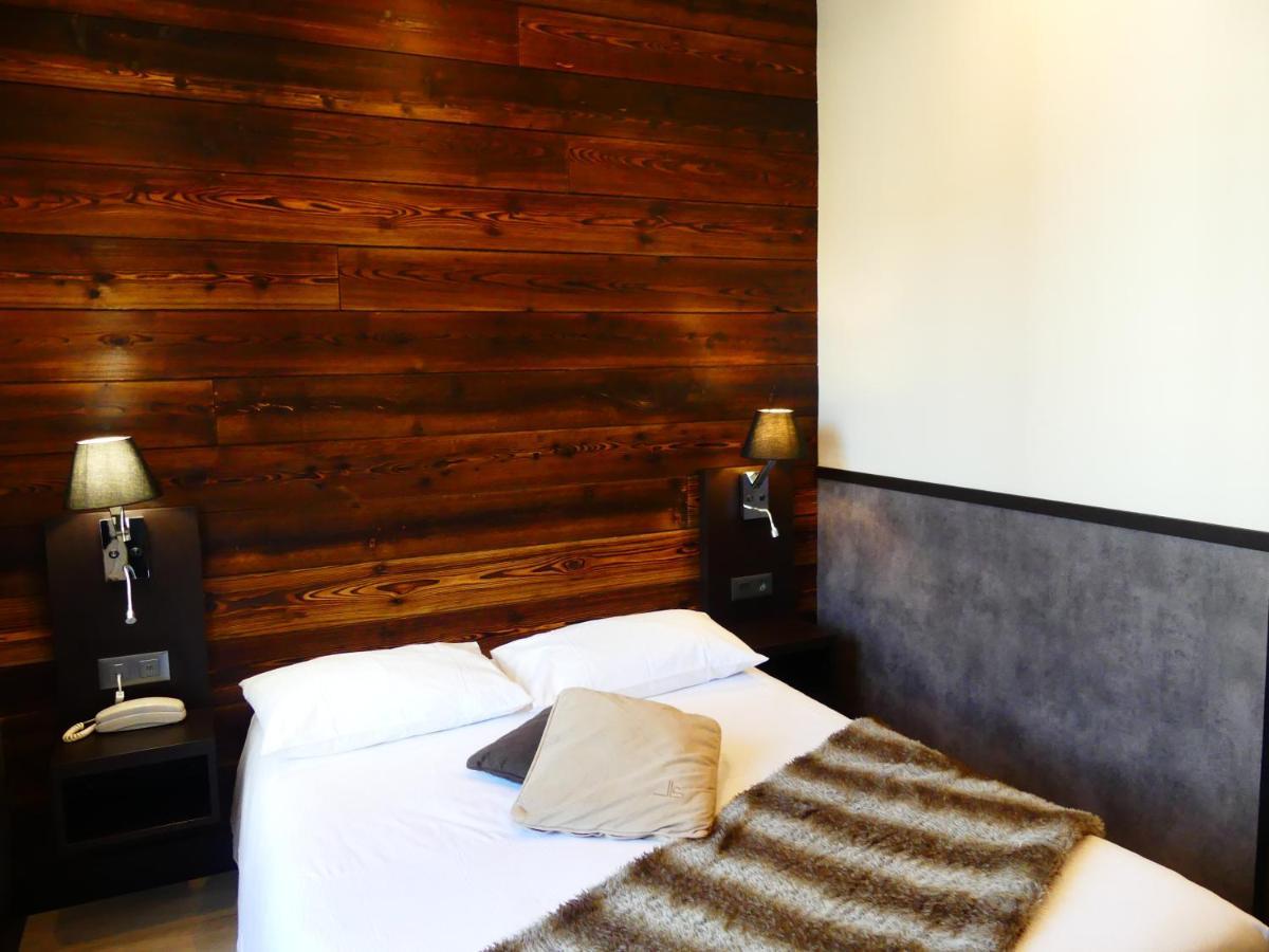 Logis Hotel Des Bains Gerardmer Bagian luar foto