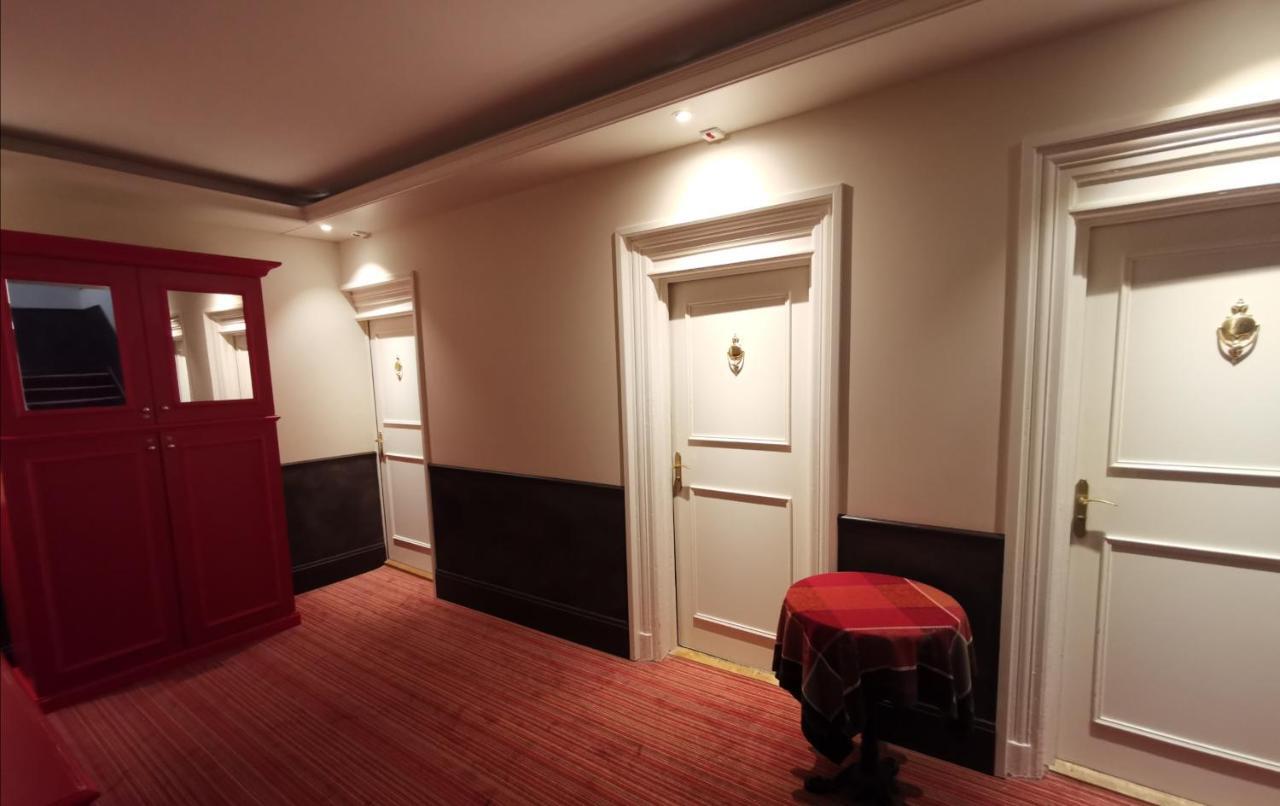 Logis Hotel Des Bains Gerardmer Bagian luar foto