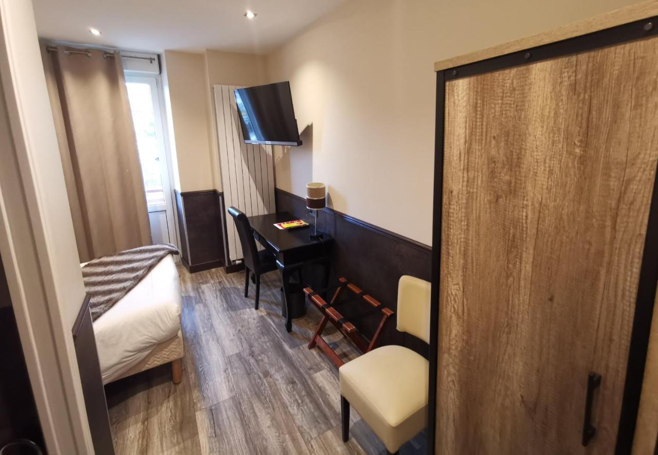 Logis Hotel Des Bains Gerardmer Bagian luar foto