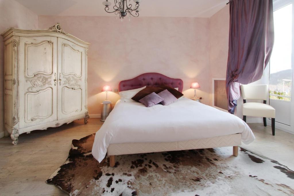 Logis Hotel Des Bains Gerardmer Ruang foto